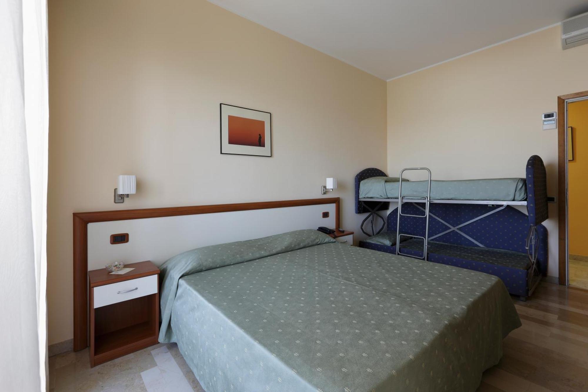 Hotel Continental Фано Стая снимка